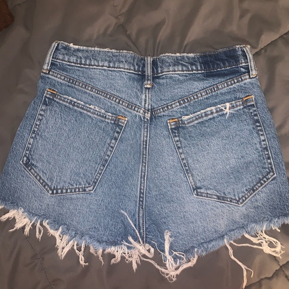 ABERCROMBIE High Rise “Mom Short” Size 28/6 - Picture 2 of 3
